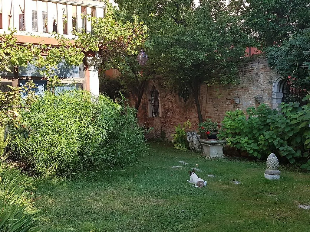 Appartamento Garden Ca' Rezzonico Venice Italy