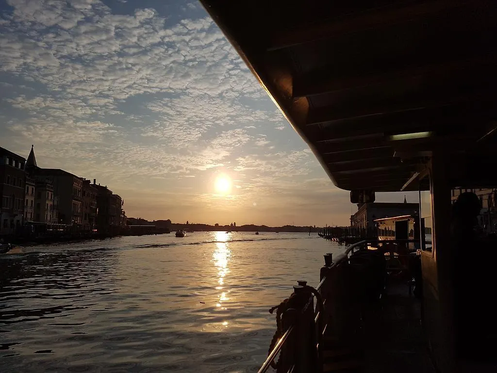 Appartamento Garden Ca' Rezzonico Venice