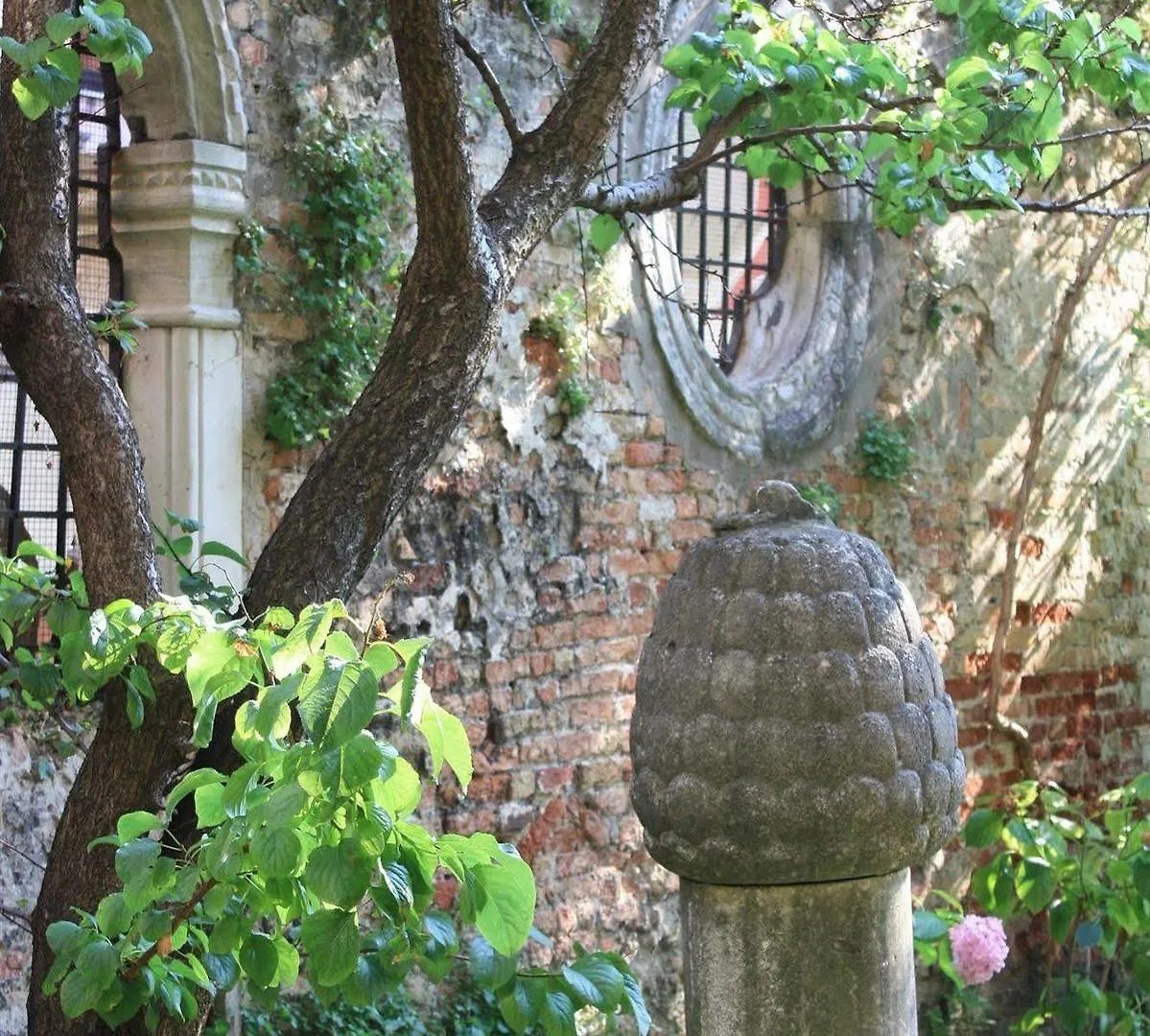 Appartamento Garden Ca' Rezzonico Venice Italy
