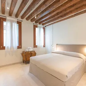 Grifalcon D'oro - City Center Apartamento